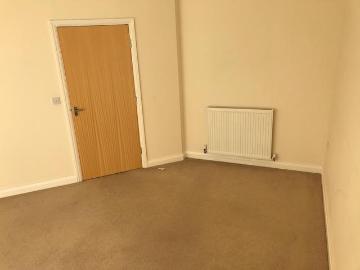 2 bedroom Apartment To Let
