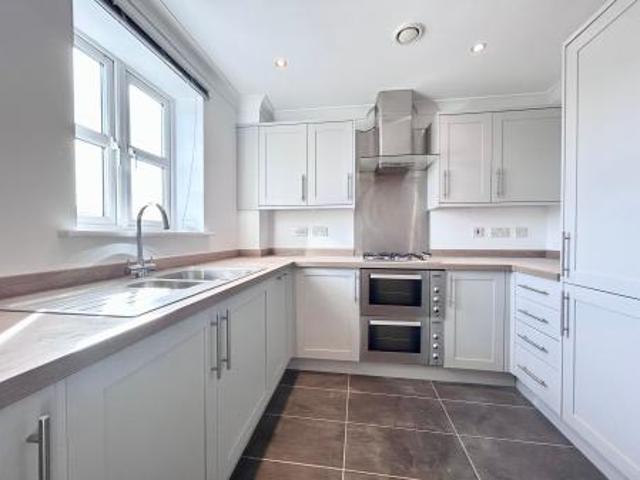 2 bedroom Apartment To Let