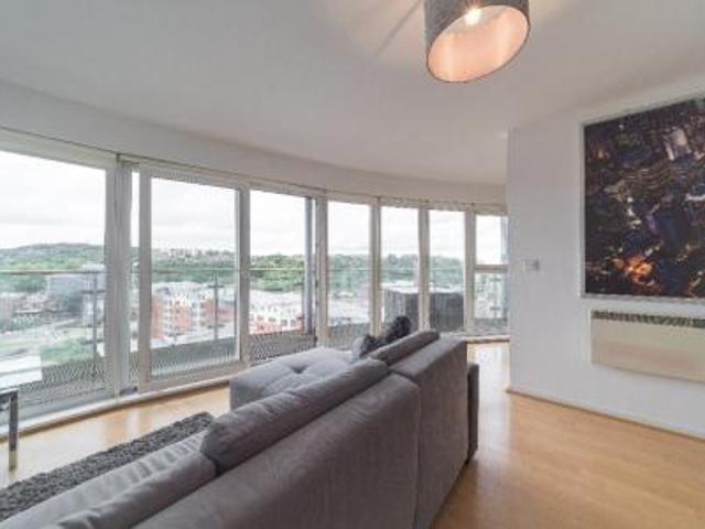 2 bedroom Apartment To Let