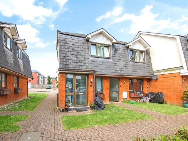 2 bedroom Apartment to let Braeside, Binfield, Bracknell, Berkshire, RG12