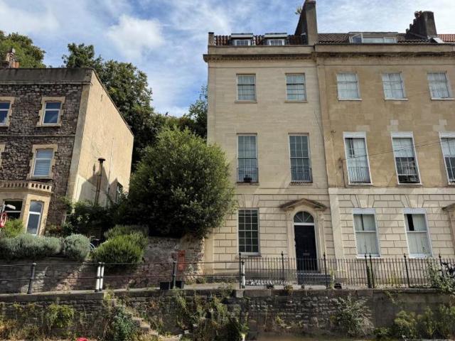 2 bedroom apartment to let, Hotwells, Bristol | Ocean Estate Agents