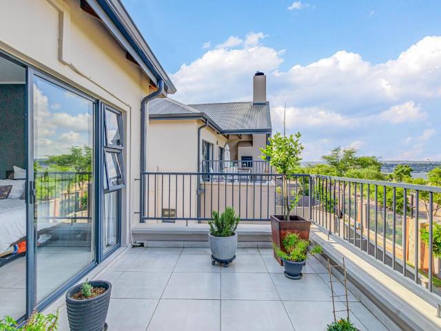 2 Bedroom Apartment To Let in The Polofields