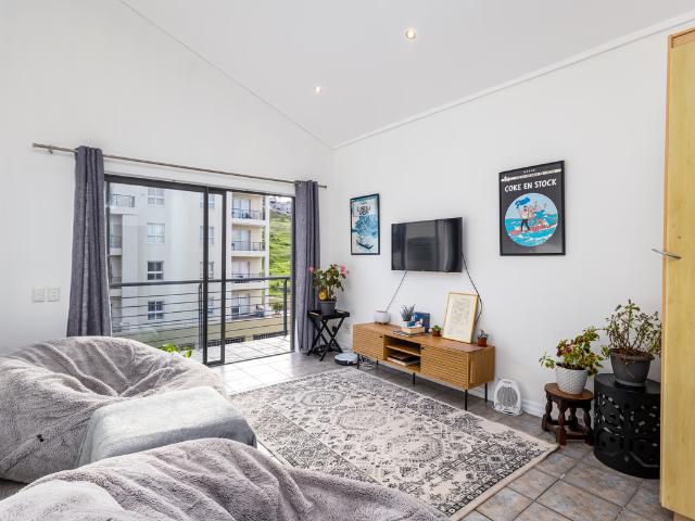 2 Bedroom Apartment To Let in Tyger Waterfront