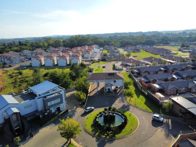 2 Bedroom Apartment To Let in Van Der Hoff Park