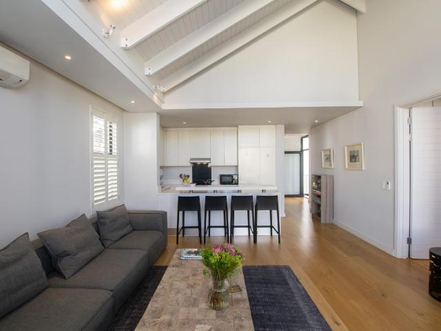 2 Bedroom Apartment To Let in Val de Vie Estate