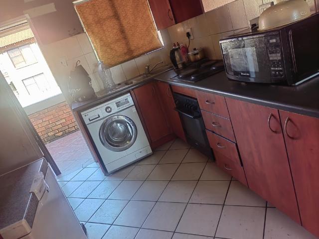 2 Bedroom Apartment To Let in Vorna Valley | Waterfall Properties