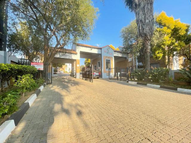 2 Bedroom Apartment To Let in Vorna Valley | Waterfall Properties