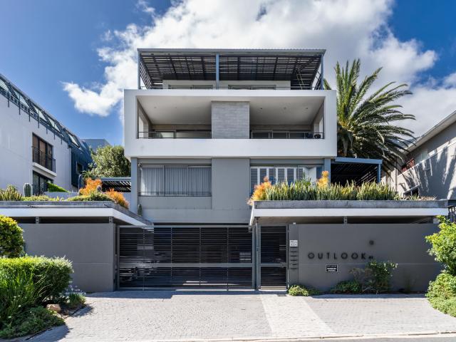2 Bedroom Apartment To Let in Vredehoek