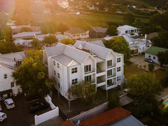 2 Bedroom Apartment To Let in Vrykyk