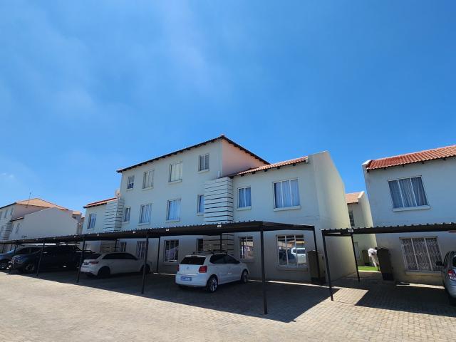 2 Bedroom Apartment To Let in Waterberry Estate