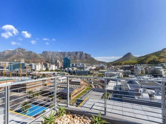 2 Bedroom Apartment To Let in Waterfront