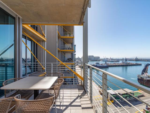 2 Bedroom Apartment To Let in Waterfront