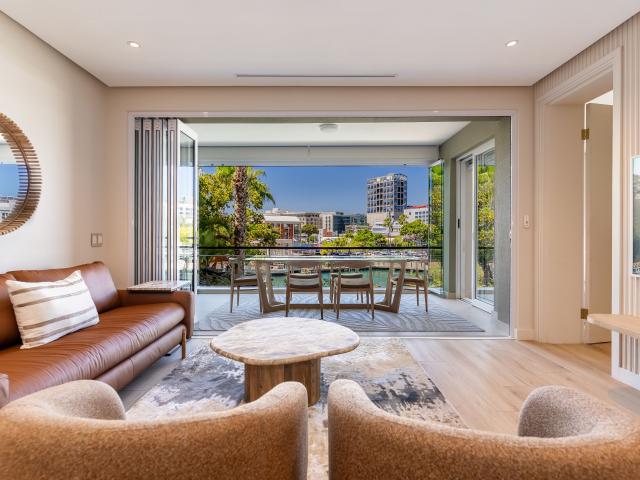 2 Bedroom Apartment To Let in Waterfront