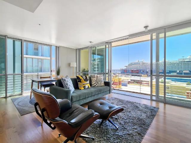2 Bedroom Apartment To Let in Waterfront