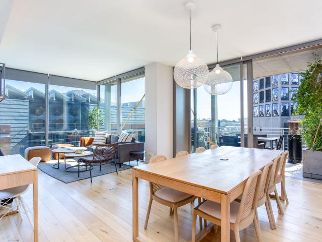 2 Bedroom Apartment To Let in Waterfront