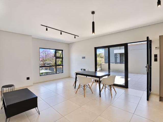 2 Bedroom Apartment To Let in Waverley