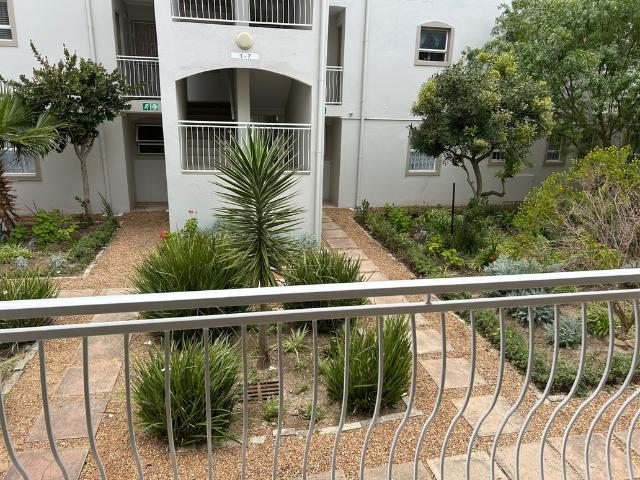 2 Bedroom Apartment To Let in Whispering Pines