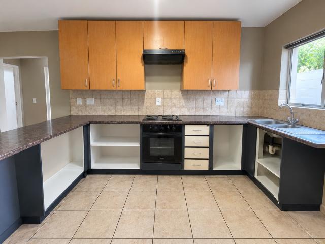 2 Bedroom Apartment To Let in Witkoppen