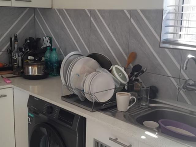 2 Bedroom Apartment To Let in Wynberg