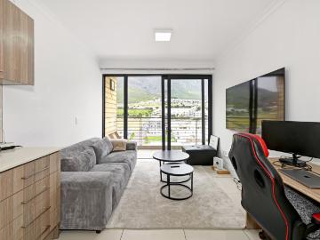 2 Bedroom Apartment To Let in Zonnebloem | LIONLEAD Real Estate
