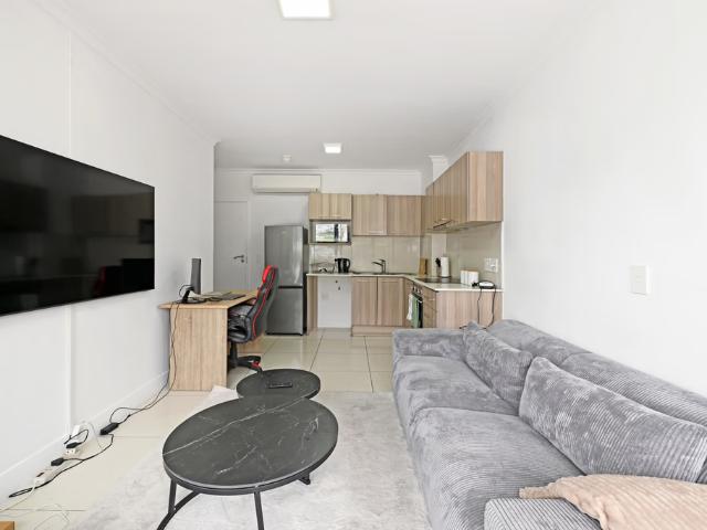 2 Bedroom Apartment To Let in Zonnebloem | LIONLEAD Real Estate