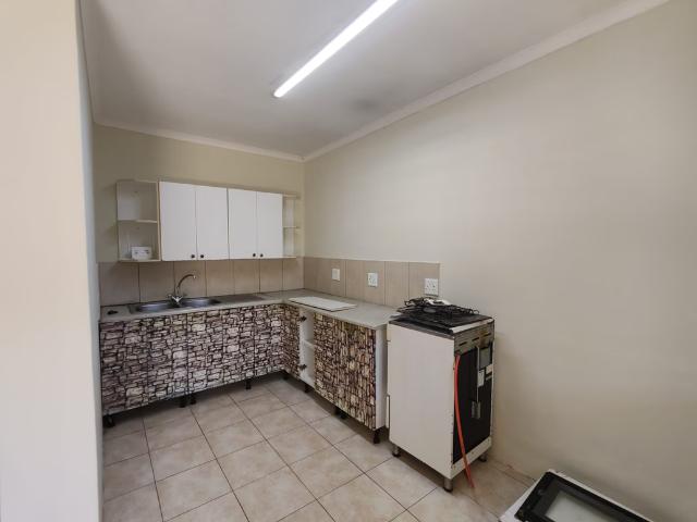 2 Bedroom Apartment To Let in Amanzimtoti