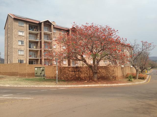 2 Bedroom Apartment To Let in Annlin Wes