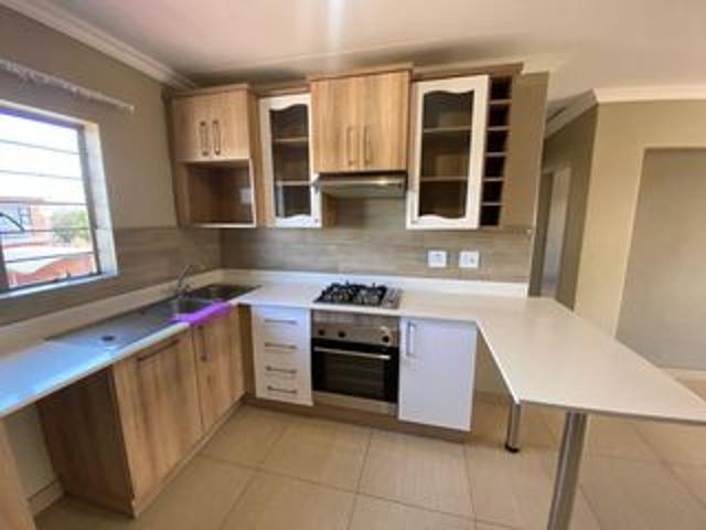 2 Bedroom Apartment To Let in Andeon