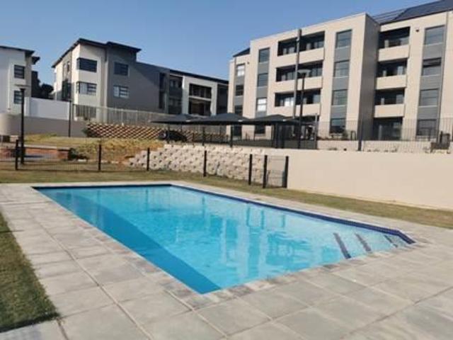 2 Bedroom Apartment To Let in Athlone Park