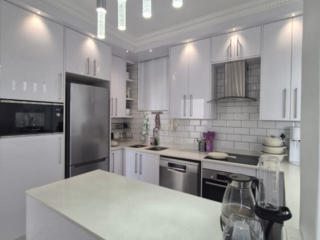 2 Bedroom Apartment To Let in Bedfordview