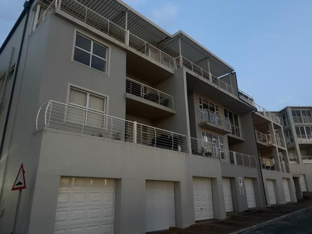 2 Bedroom Apartment To Let in Big Bay