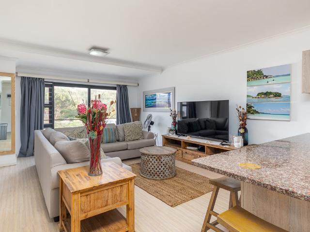 2 Bedroom Apartment To Let in Big Bay
