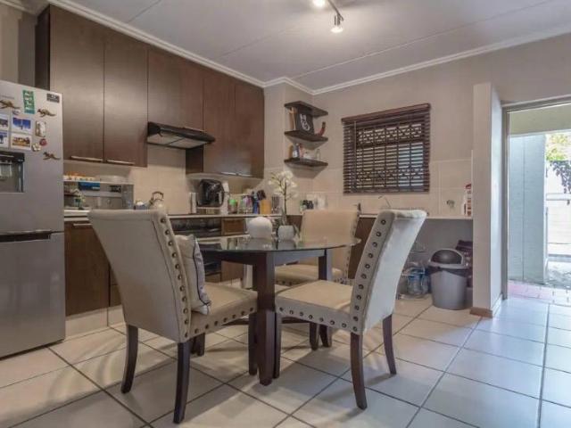 2 Bedroom Apartment To Let in Broadacres