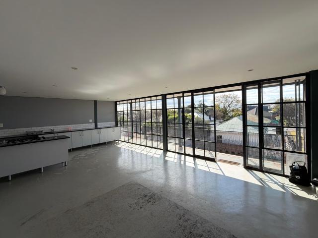 2 Bedroom Apartment To Let in Brixton
