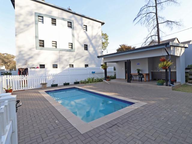 2 Bedroom Apartment To Let in Bryanston