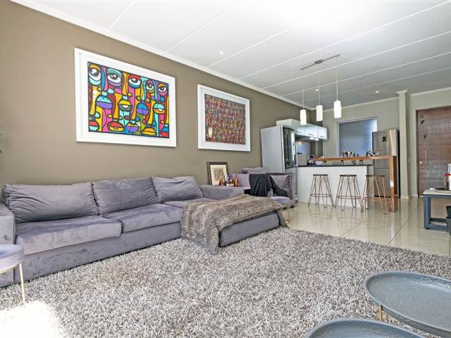 2 Bedroom Apartment To Let in Bryanston