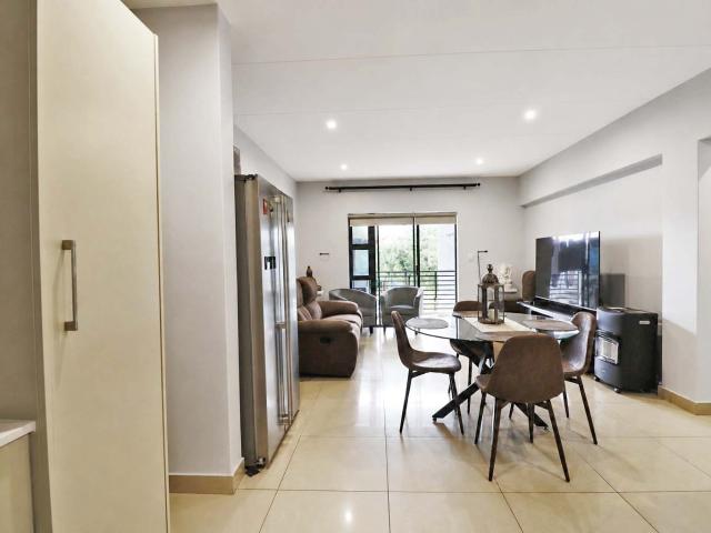 2 Bedroom Apartment To Let in Bryanston