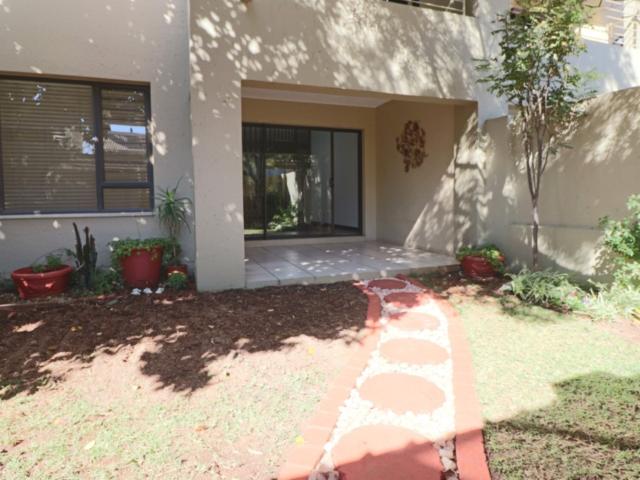 2 Bedroom Apartment To Let in Bryanston