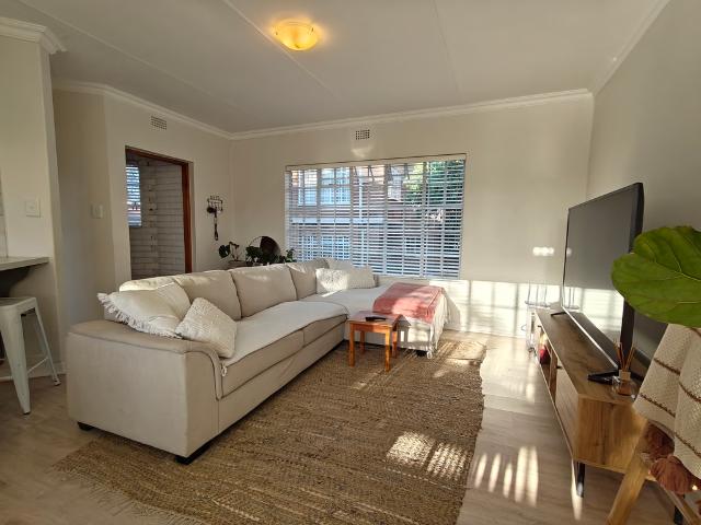 2 Bedroom Apartment To Let in Bryanston