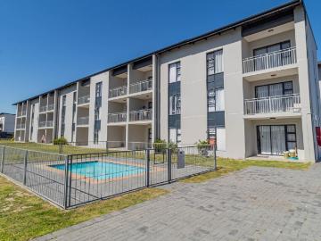 2 Bedroom Apartment To Let in Cape Farms