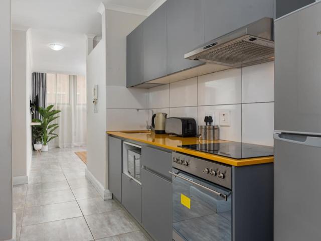 2 Bedroom Apartment To Let in Cape Town City Centre