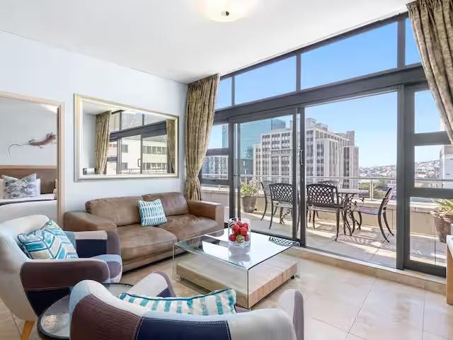 2 Bedroom Apartment To Let in Cape Town City Centre