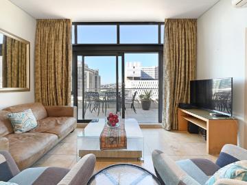 2 Bedroom Apartment To Let in Cape Town City Centre | LIONLEAD Real Estate