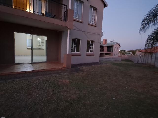 2 Bedroom Apartment To Let in Cashan