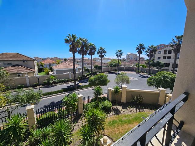 2 Bedroom Apartment To Let in Century City