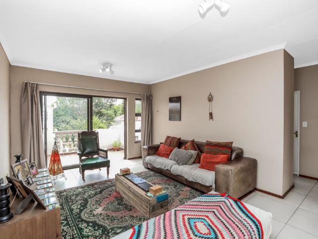 2 Bedroom Apartment To Let in Cheltondale