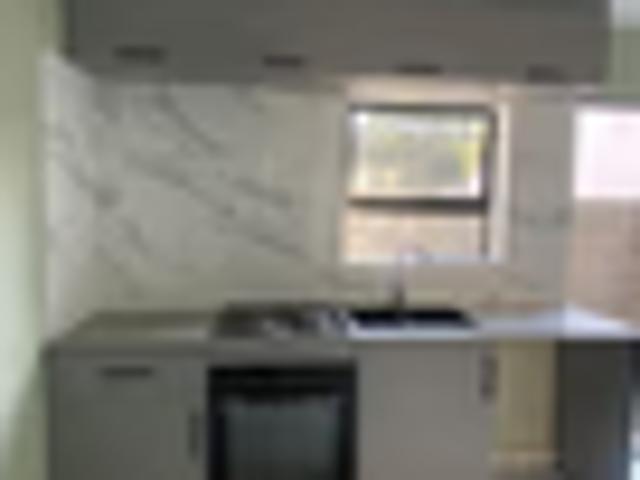 2 Bedroom Apartment To Let in Croydon