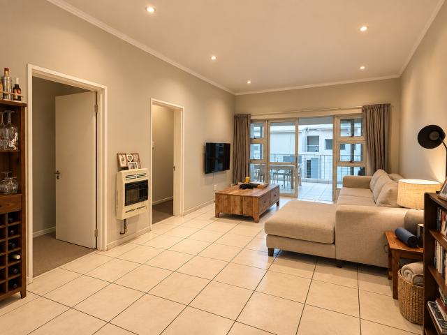 2 Bedroom Apartment To Let in Craighall Park