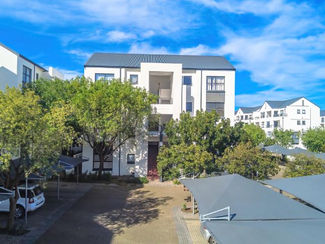 2 Bedroom Apartment To Let in De Velde