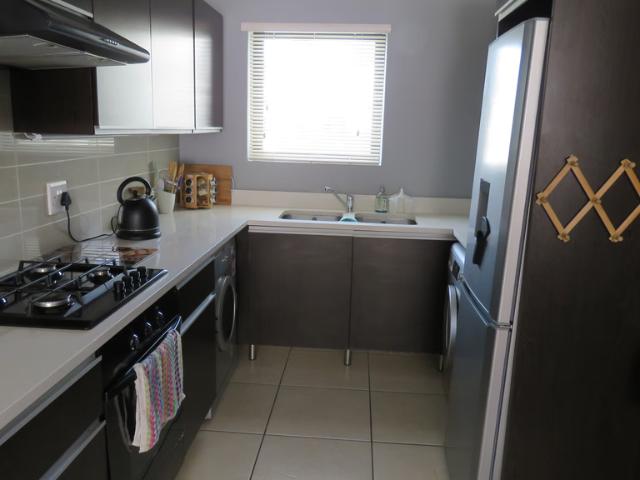 2 Bedroom Apartment To Let in De Velde